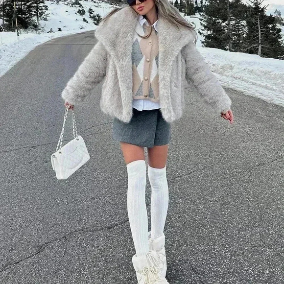 Grey Casual Women's Faux Fur Jacket - Picture 5 of 7